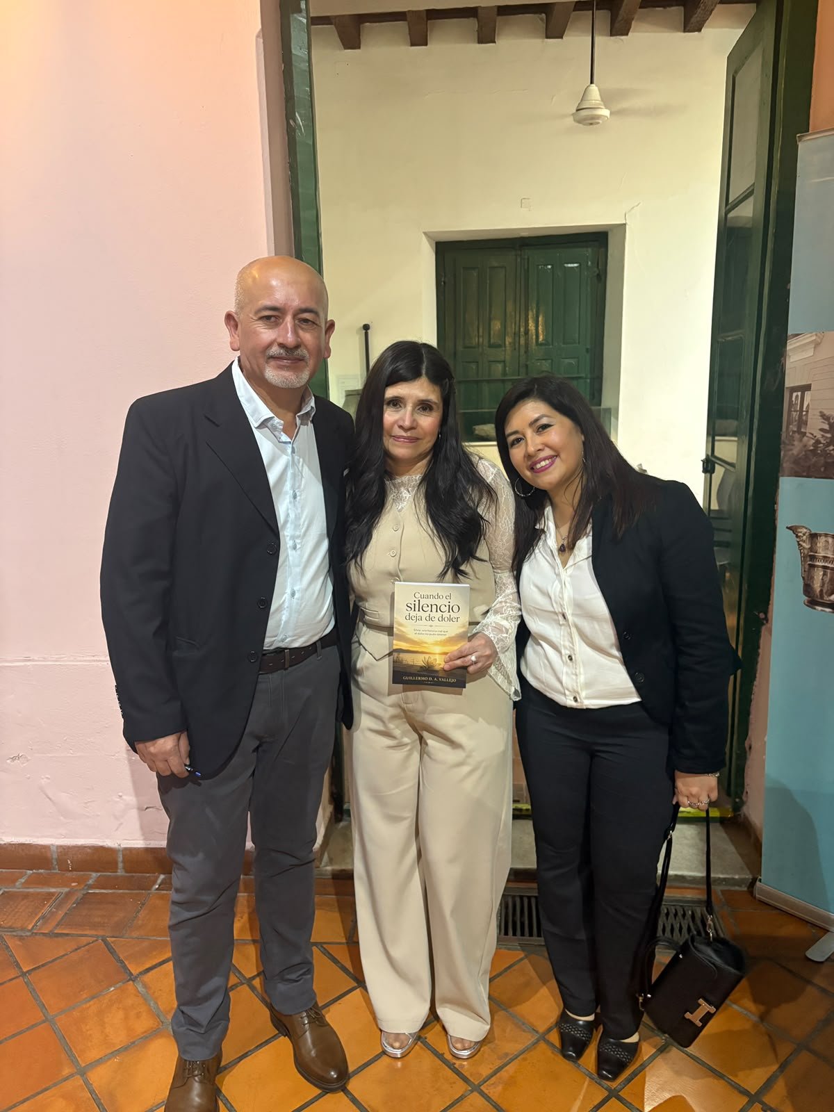 Momentos de la presentación de Cuando el silencio deja de doler